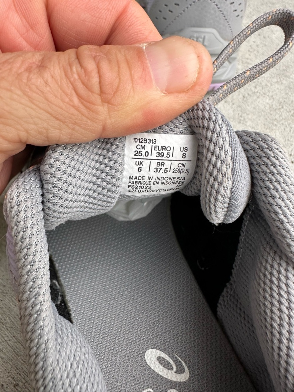 ASICS Women's Gel Venture 9 Grey Walking Shoes with Lavender Accents - Picture 7 of 11